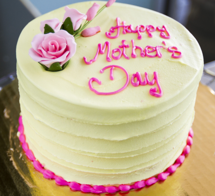 Designer Mothers Day Cake